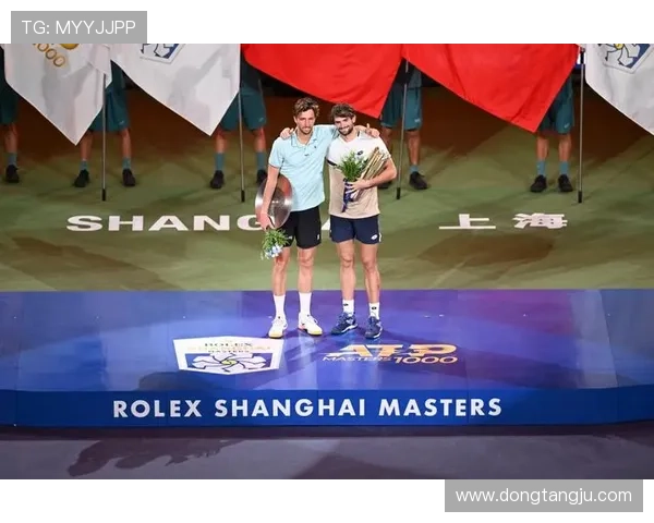 上海网球队实力引发热议球迷对其表现和潜力展开激烈讨论 上海网球队实力引发热议球迷对其表现和潜力展开激烈讨论