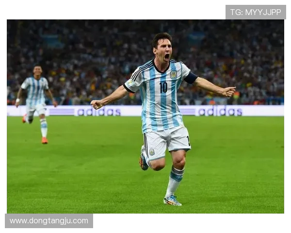 与梅西面对面畅谈足球梦想与人生哲学的精彩瞬间 与梅西面对面畅谈足球梦想与人生哲学的精彩瞬间