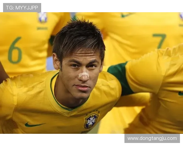 全球足球巨星汇聚一堂的顶级明星名单揭秘与分析