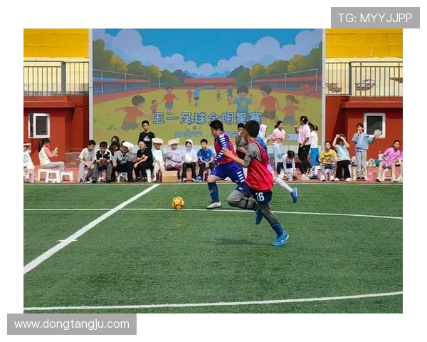 儿童足球明星装扮设计创意大赛让小球员展现个性与风采 儿童足球明星装扮设计创意大赛让小球员展现个性与风采