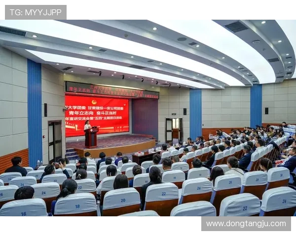 羽毛球场上的奋斗与梦想:陈娜的深度人生对话分享 羽毛球场上的奋斗与梦想:陈娜的深度人生对话分享