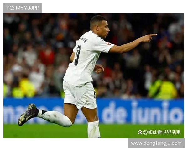 足球巨星华丽进球瞬间回顾精彩时刻与感动瞬间的完美结合 足球巨星华丽进球瞬间回顾精彩时刻与感动瞬间的完美结合